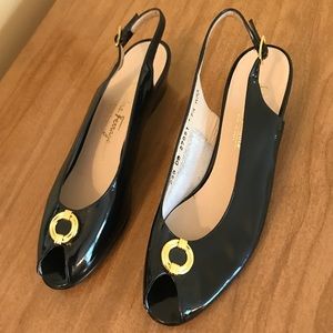 Salvatore Ferragamo Italy vintage black patent leather kitten heels